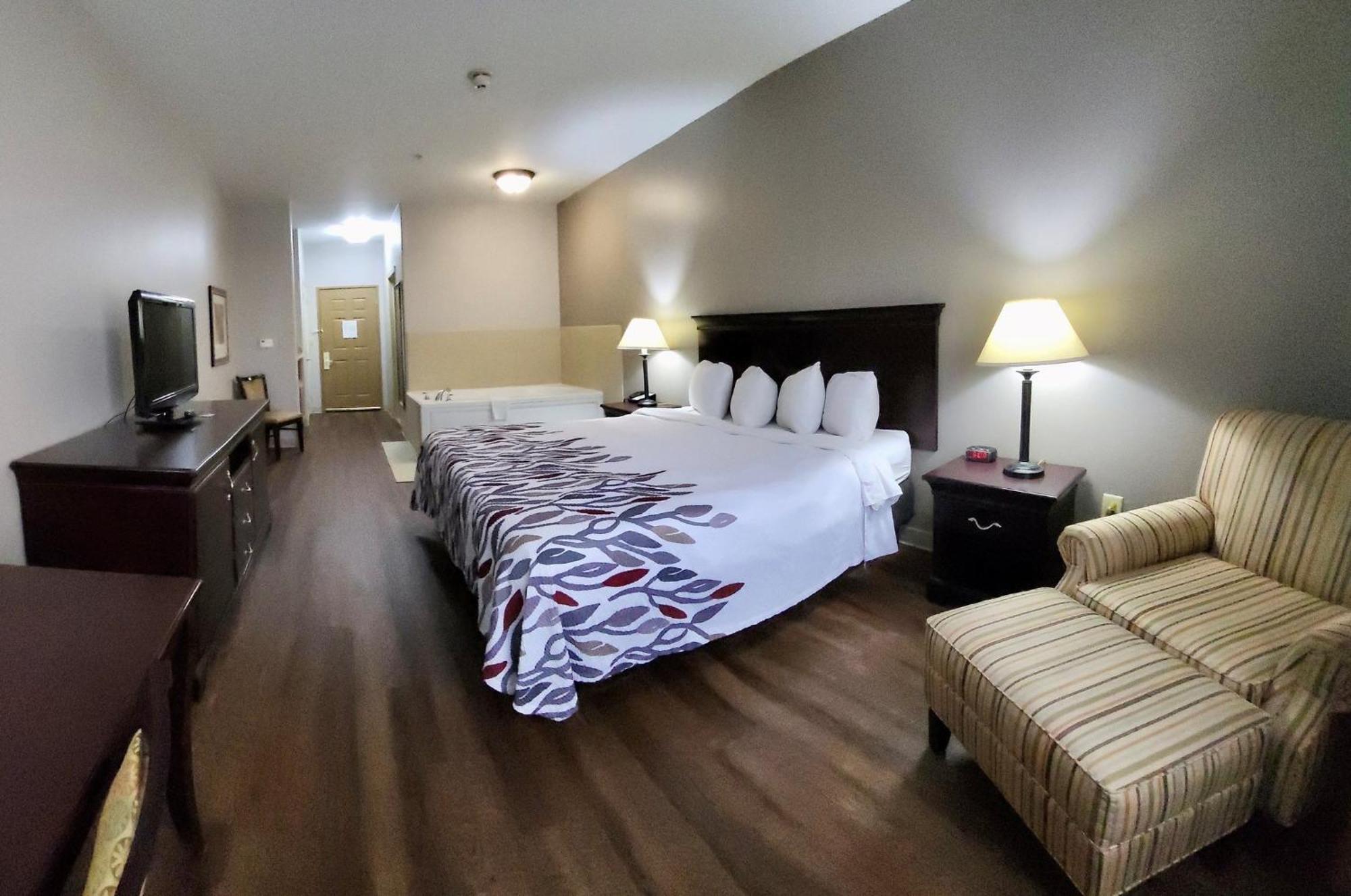 Red Roof Inn & Suites Midland Bagian luar foto